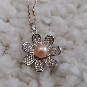 Daisy Necklace